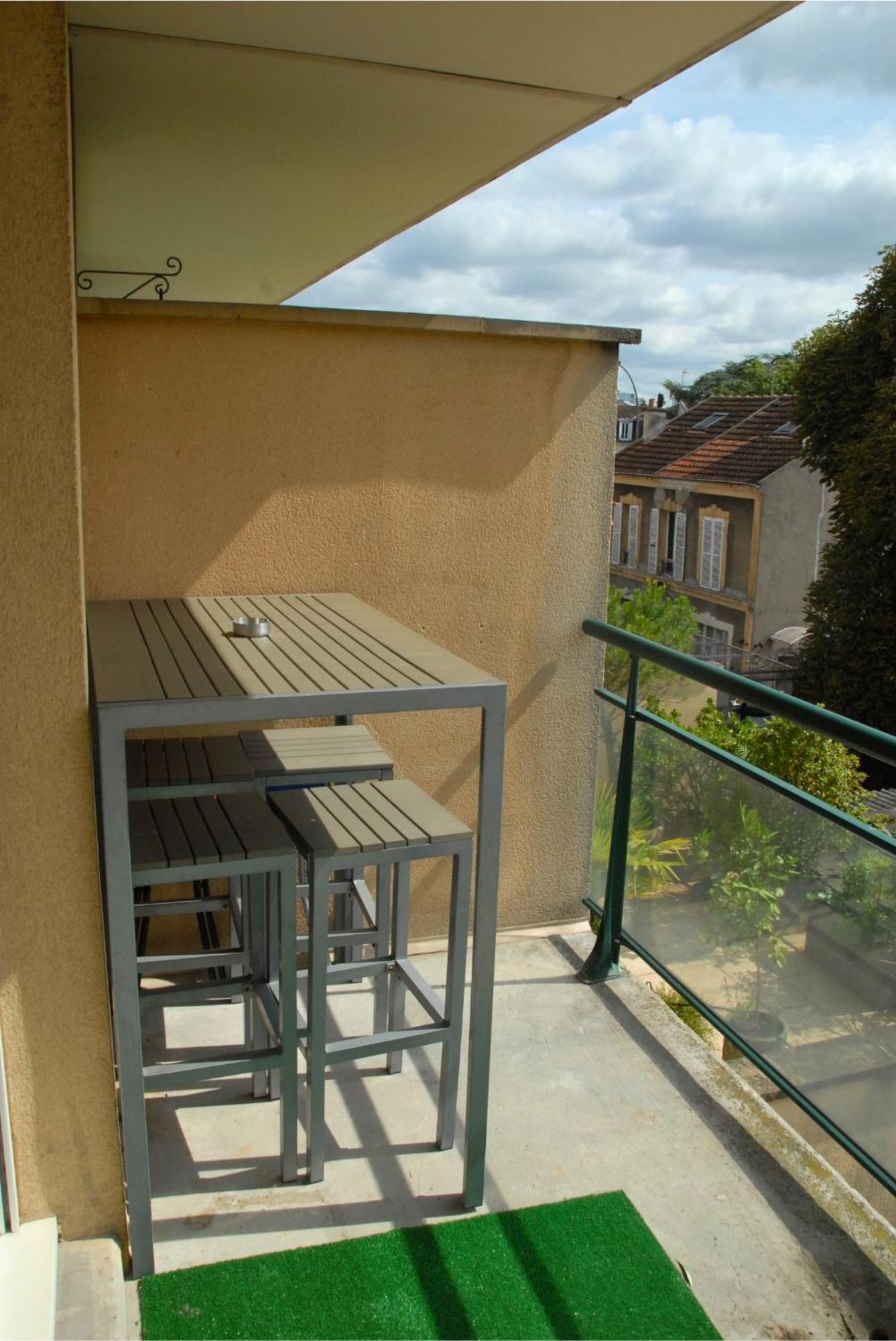 Appartement Joli Avec Grande Terrasse Et Parking *